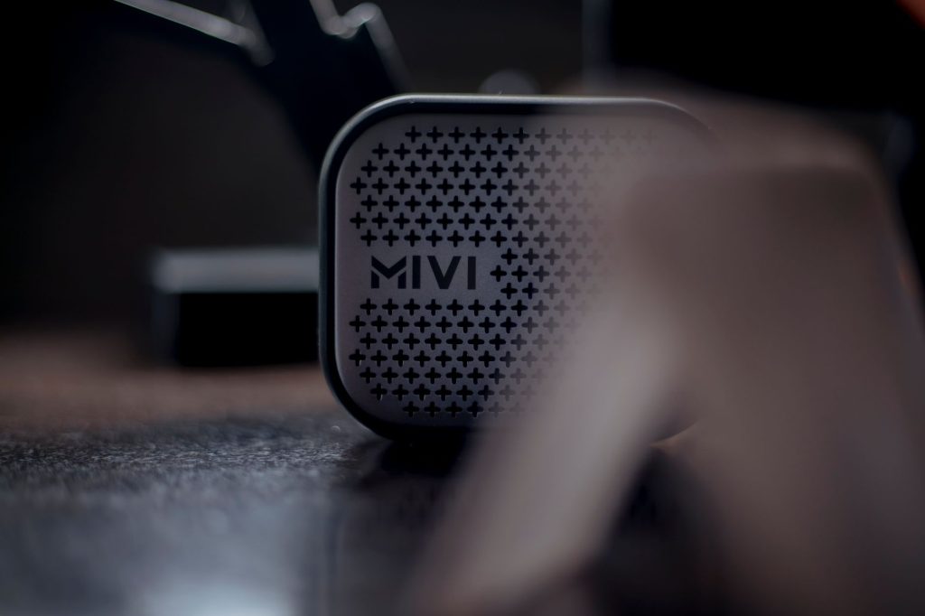 Compact Smart Projectors