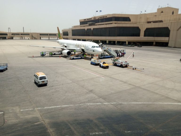 Madinah Karachi flights